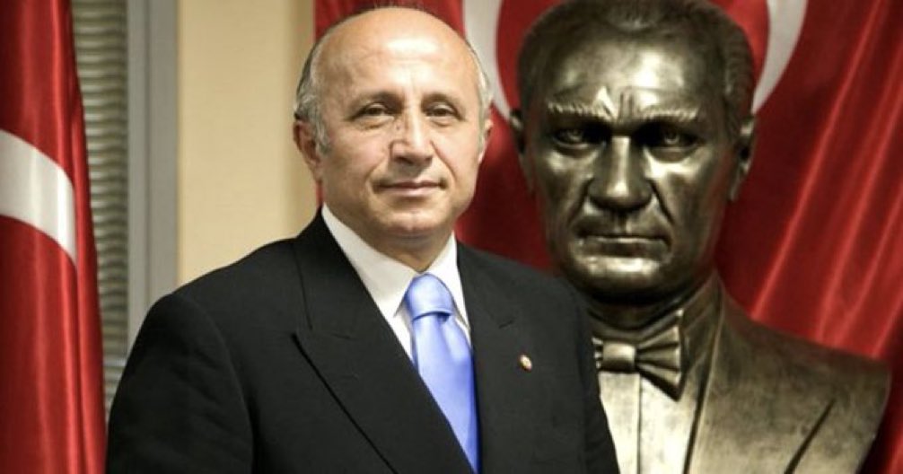 “Bu millet, Atatürk'e yaptığı nankörlüğün bedelini çok ağır ödeyecek!”
Yaşar Nuri Öztürk