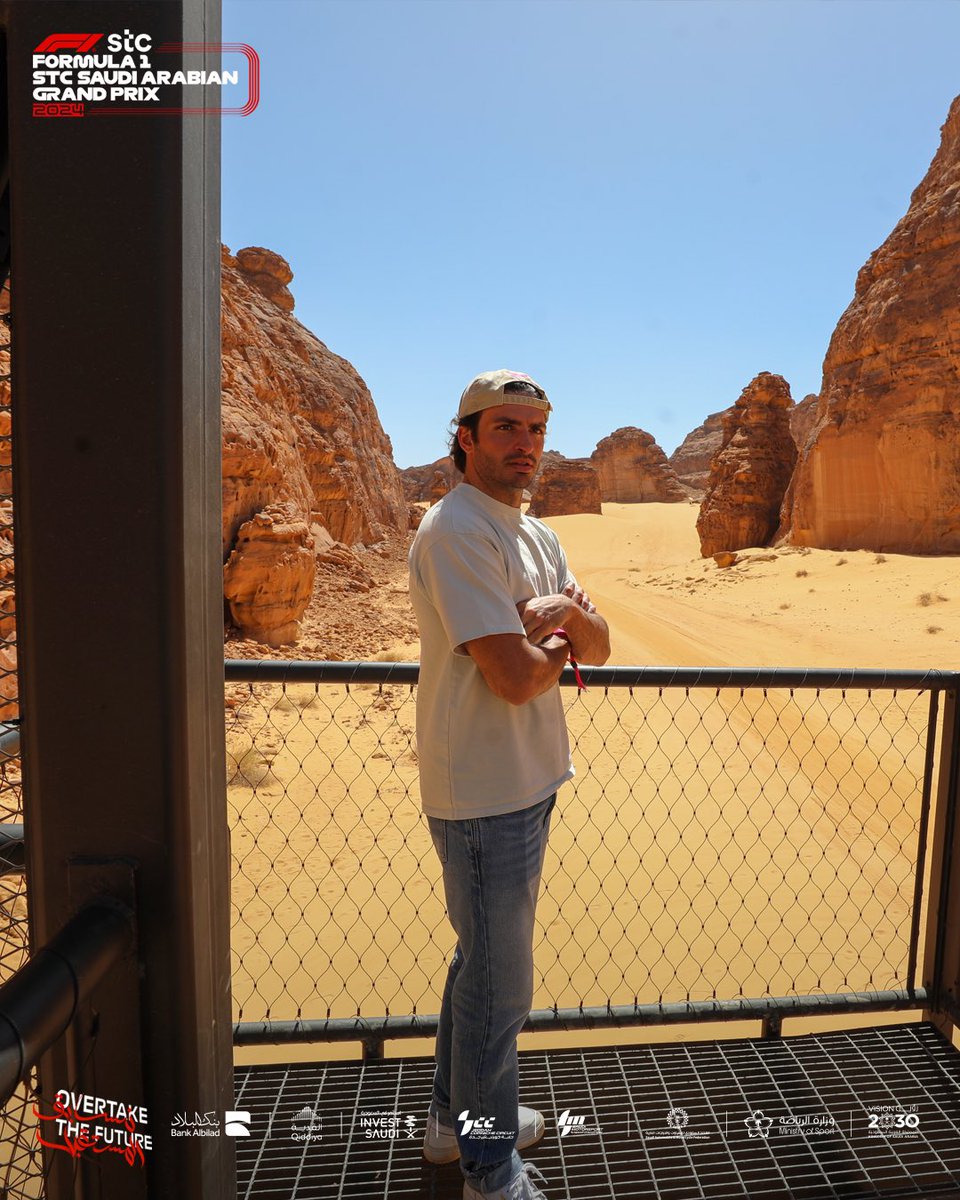 Remembering when @Carlossainz55 enjoyed an unforgettable trip to Al Ula ahead of the 2024 #F1 stc #SaudiArabianGP!