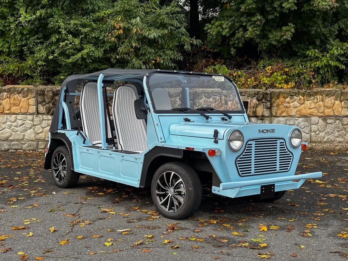 This is exactly where my NIL money would go… The world’s greatest golf cart: