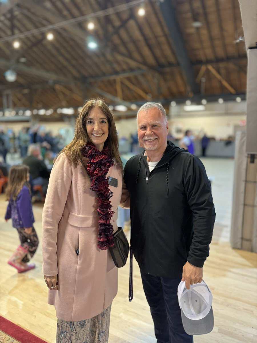 The rain didn’t keep us away from the Purcellville Music and Arts Festival — good to see friends from @LoudounDems as well many from Purcellville and neighboring communities within VA-10.