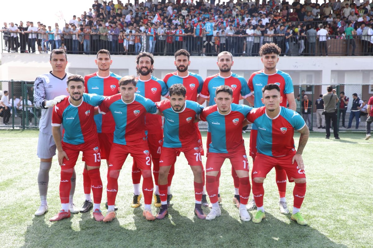 Bölgesel Amatör Lig'den, 3. Lig'e yükselen Viranşehir Belediyespor'un futbolcularını ve teknik heyetini tebrik ediyorum.