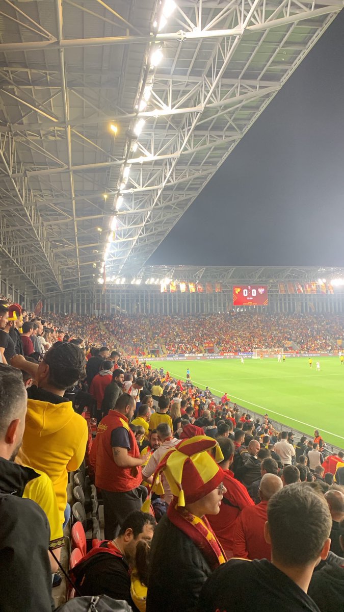 Göztepe 2 yıl aradan sonra süper lige geri döndü, gerek futbolcular gerek yönetim sezon başında yapılan hatalardan ders çıkardı #gürselaksel cehenneminden şampiyon Göztepe