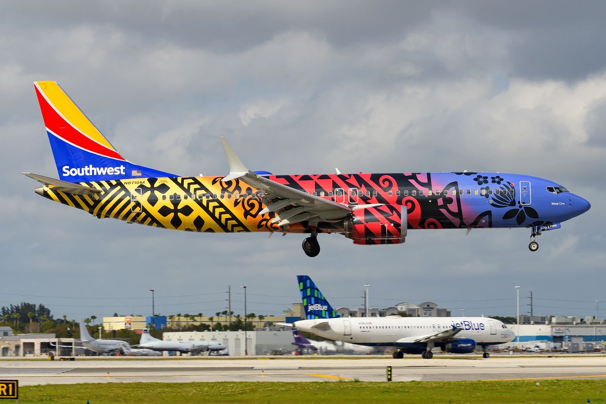 @southwest Boeing 737 Max8 in 'Imua One' special scheme at @iflymia

#southwest #southwestairlines #max8 #boeing #iflymia #miamiairport #mia #spotterguide #imuaone #avgeek #instaaviation #avporn

Picture taken by Julian M. | 03.2024