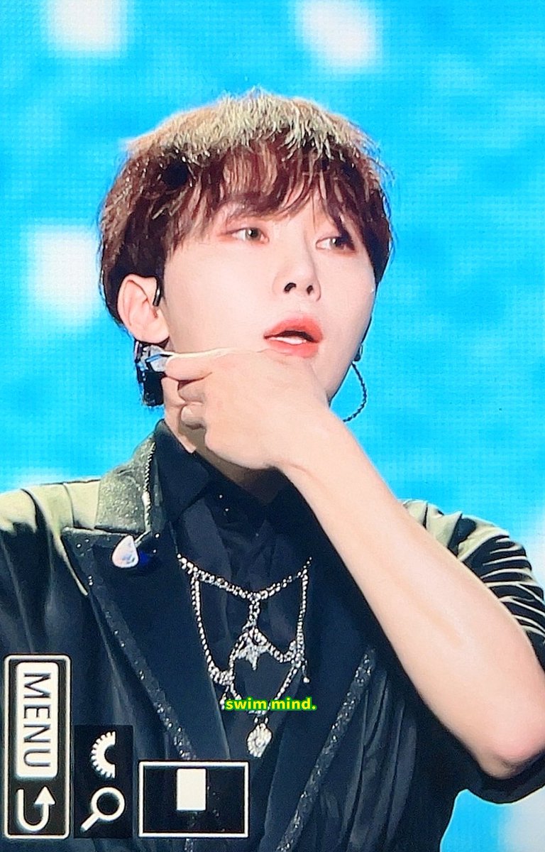 swim_mind_'s tweet photo. 귤자님...🧎‍♀️🧎‍♀️ #승관 #seungkwan #세븐틴 https://t.co/tDLpCSEqhH