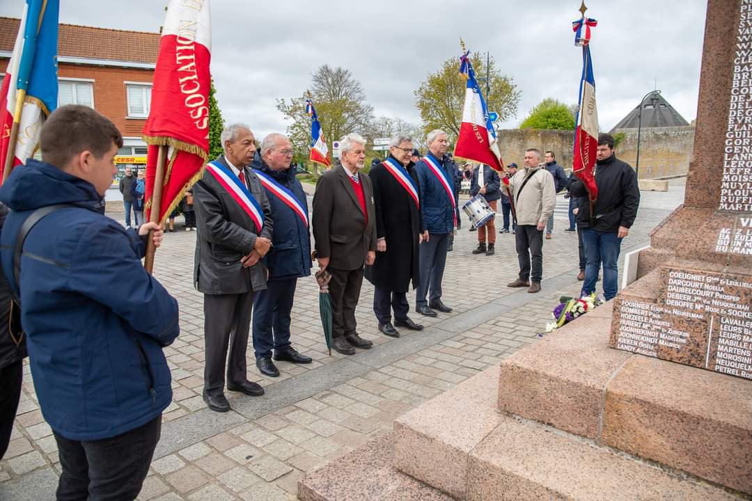 79ème Journée Nationale du Souvenir des Victimes et Héros de la Déportation. Gravelines honore la mémoire de tous les déportés sans distinction victimes de la déportation dans les camps de concentration et d'extermination nazis lors la Seconde Guerre.