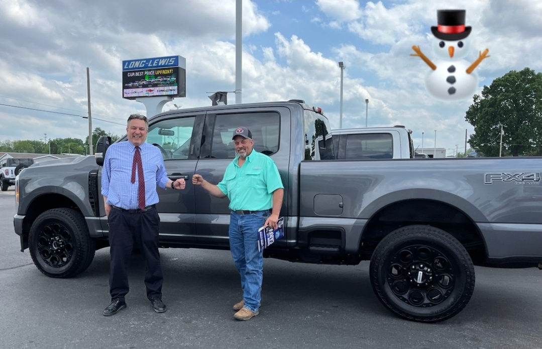 Thank you to my friends and repeat customers Mark & Christy Olson of Hazel Green, Alabama for the purchase of their 2023 F-250 Lariat! #StayFrosty

⛄ #FrostyTheCarMan ☃️

#Ford #F250 #Superduty #Lariat