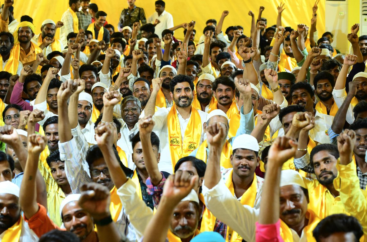 naralokesh tweet picture