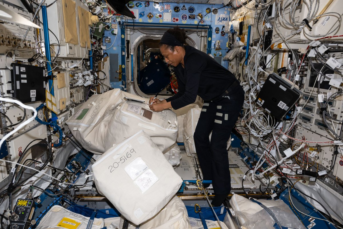 Outside of @Space_Station, materials on the MISSE platform are tested in the harsh space environment. Samples from MISSE-18 including materials that could be used in lunar or Martian missions are scheduled to return home on April 27. go.nasa.gov/4aKPEMH