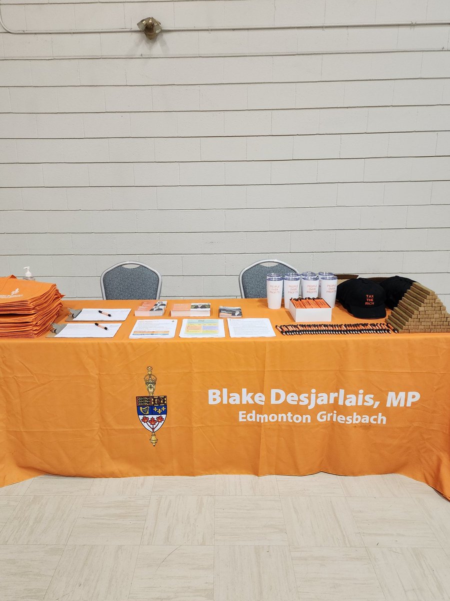 Come visit us today for @DesjarlaisBlake Dental Care Open House 🦷 We're at the Alberta Ave community league until 4 pm. #NDPDental