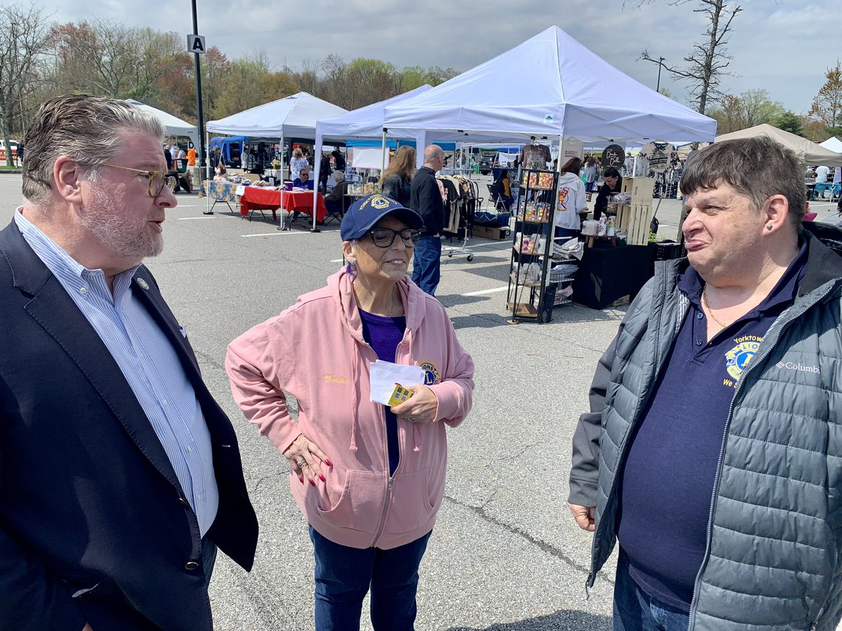 It’s a beautiful day out at the Yorktown Spring Festival!