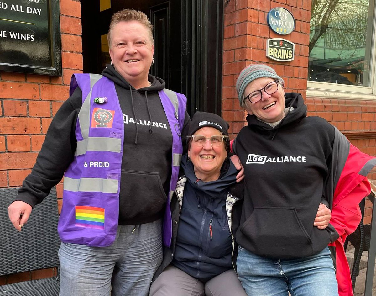 Wonderful lesbian solidarity on display at yesterday's Lesbian Visibility Day march in Cardiff ❤️