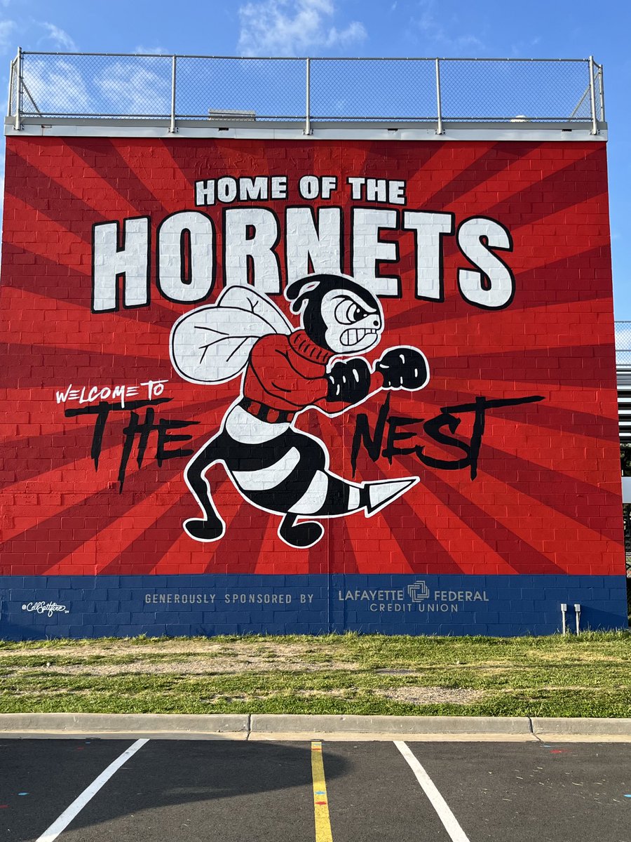 Exciting things happening in Herndon. It’s a great time to be a Hornet!
Herndon 🏈 will be back at it tomorrow looking to get one percent better. #DMGB