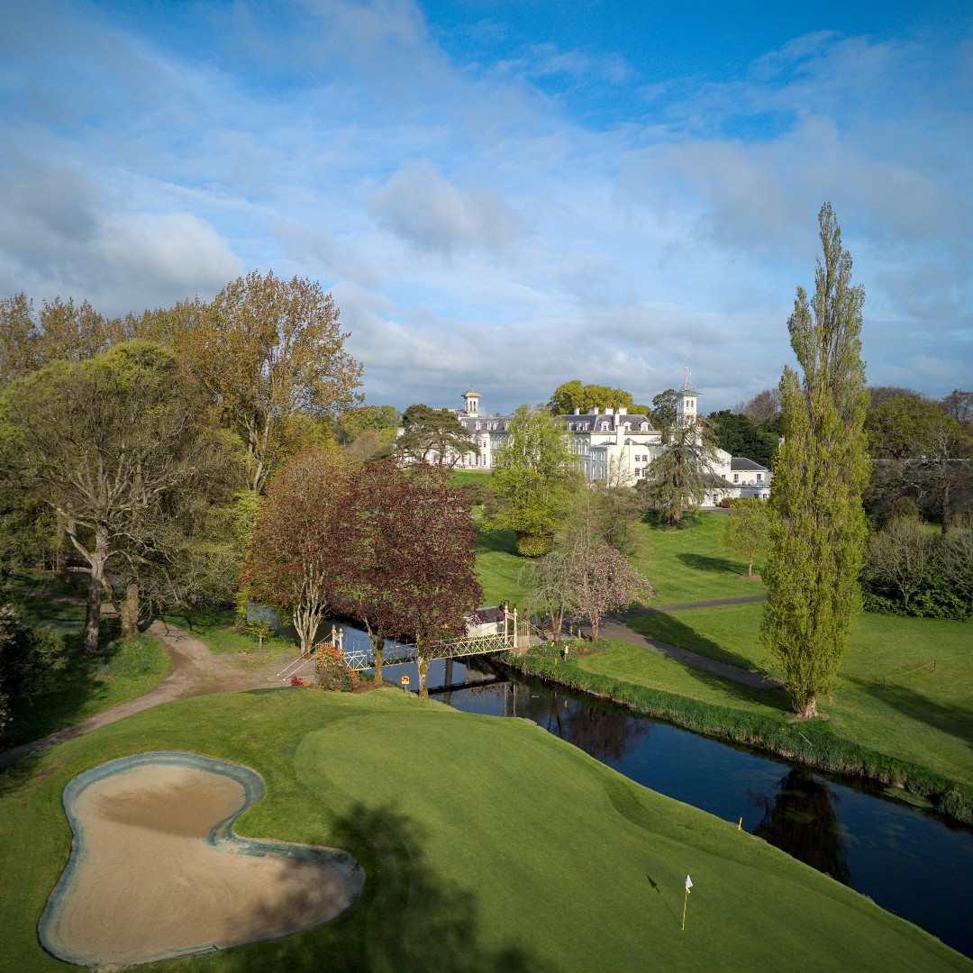 Relaxation, luxury, and endless blue skies (we hope 😉) await at The K Club. What a stunning birds eye view of the warmer days finally making their grand appearance 🌤️