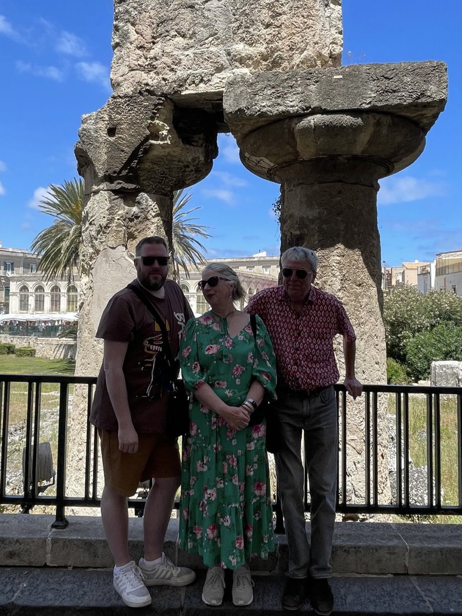 You literally cannot stop my mother talking about classical civilisation when she sees a temple… even to get a picture in front of said temple 🤣🤣🤣🤣🤣