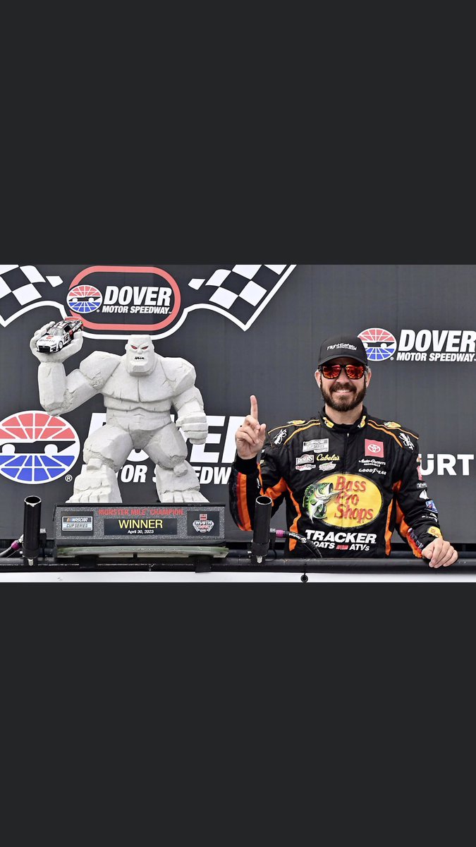 Happy Race Day!!! 🏁❤️🎉🏎💨 Okay @MartinTruex_Jr 🧔🏻😎 It’s time for a repeat of last year @MonsterMile Lets get that WIN!!! 🏆 I have friends there that would love to see you WIN @mikel_ann @lttlteapot Lets Go Guys!!! 🏁🧡🎉💪🏻 @BassProShops @JoeGibbsRacing