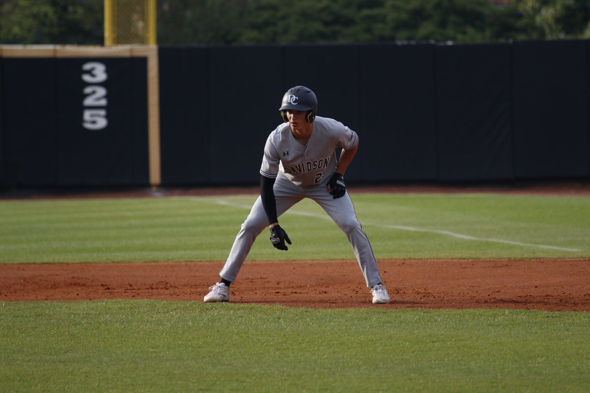 Cider Canon gets us started in the 1st with a HR to LCF! It's his 4th of the year and has the 'Cats up 1-0