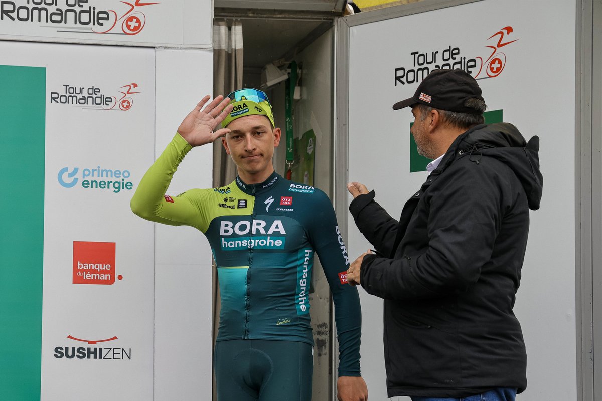 🇨🇭#TDR2024 🎙️ Florian Lipowitz: 'I wasn't sure what my form would be. To be able to ride up front gives me a lot of confidence.' More 👉 bora-hansgrohe.com/news/romandie_… 📸 Sprintcycling