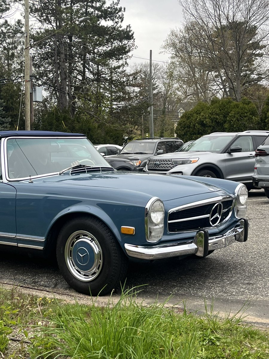 Our friend’s beautiful blue Mercedes 280 SL Pagoda