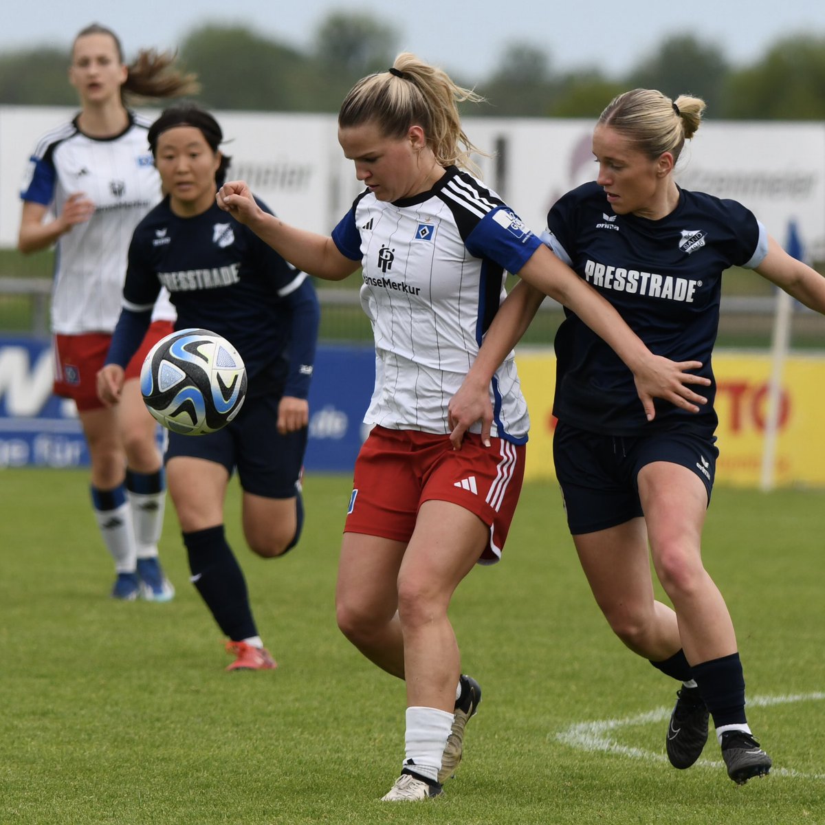 Hier geht’s zum Spielbericht unserer Partie gegen den SC Sand ➡️ bit.ly/HSVFrauen473 —- 📸 Martina Pieper