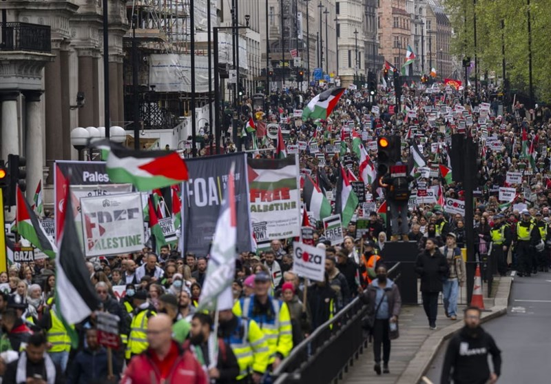 Massive Rally in #London Demands #CeasefireForGazaNOW tn.ai/3076242