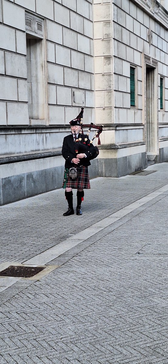 Great turn out in a breezy #Liverpool today to mark #IWMD Remembering all those who have suffered or died due to inadequate health and safety practices #IWMD2024  #asbestos #mesothelioma <a href="/MerseysideAVS/">Merseyside Asbestos Victims Support Group</a> <a href="/ALPAsbestos/">Asbestos Law</a>