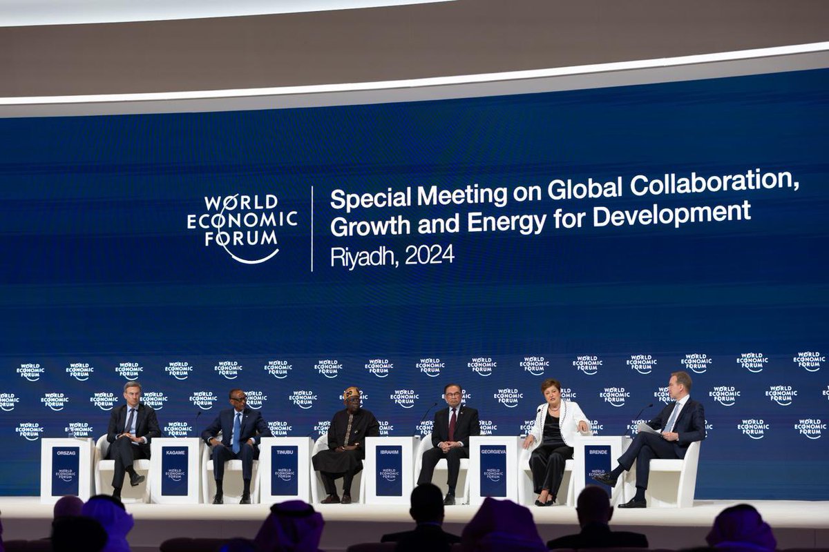 Insightful discussion with @borgebrende, @PaulKagame @officialABAT, @falibrahim @anwaribrahim and Peter Orszag on boosting inclusive growth in a fragmented world and creating resilience for future shocks. #SpecialMeeting24