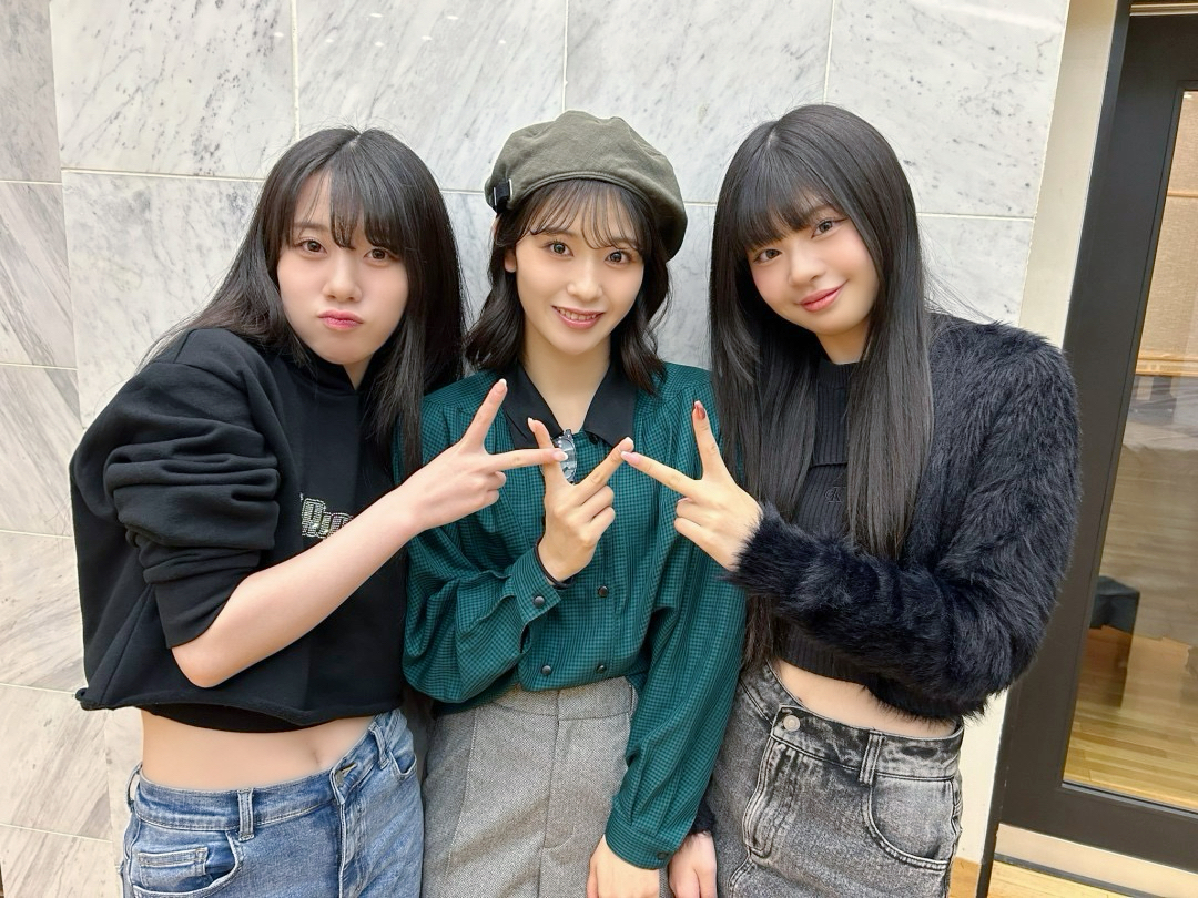 🫧 : #今日のミーアイ 20240429 @ #キャッチ770 #AYANE #RAN #RINON 'Click' 🔗 youtu.be/G-LdNMa99oQ ＿＿＿＿＿＿＿＿＿＿＿＿＿＿＿ ME:I Debut Single 'MIRAI' ⇱ 2024.04.17 #오늘의미아이 #fm滋賀 #eradio #ME_I_MIRAI #ME_I_Click #ME_I #ミーアイ #미아이