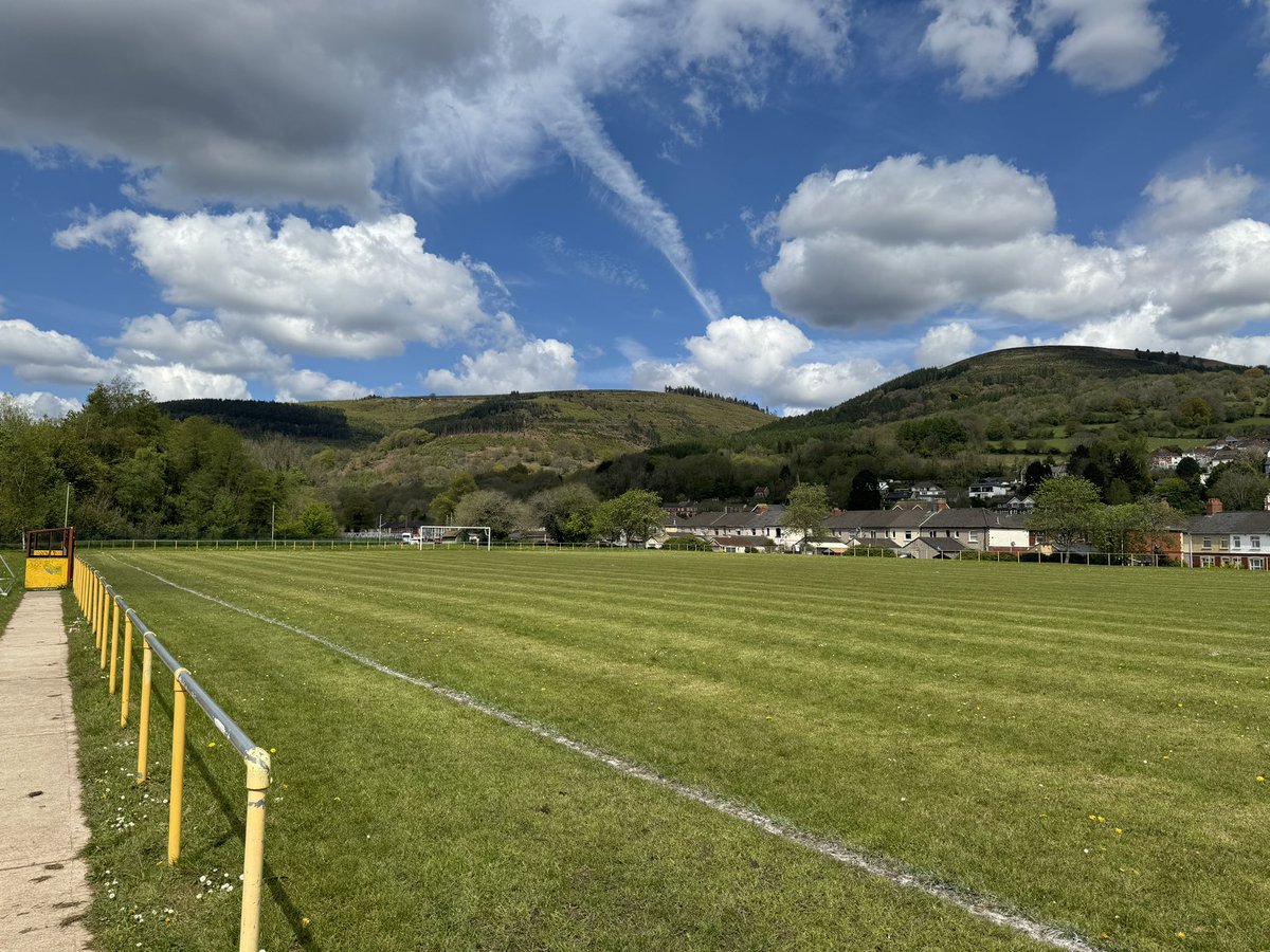 🟡MATCHDAY🟢⚽️ Our over 40s squad are in action today we welcome @CwmbranCeltic to the Longbridge 2:30 kick off. Come and support the boys #THEACES🟡🟢