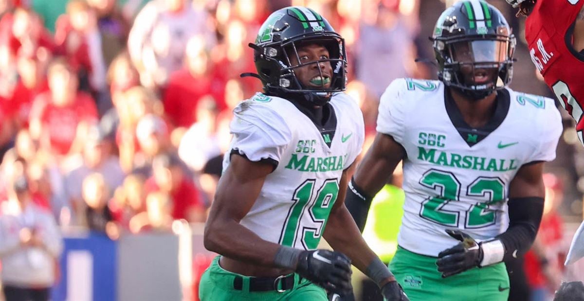 The expectation is that popular Marshall cornerback transfer Dyoni Hill is going to transfer to Miami, sources tell @247Sports. Hill, who played under Miami DC Lance Guidry and new UM DB coach Chevis Jackson at Marshall, has been a target for several P4 teams.…