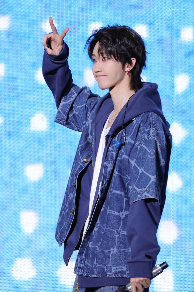 240428

예쁘다🥺

#디에잇 #THE8 #Minghao
#서명호 #徐明浩 #ミンハオ
#세븐틴 #SEVENTEEN