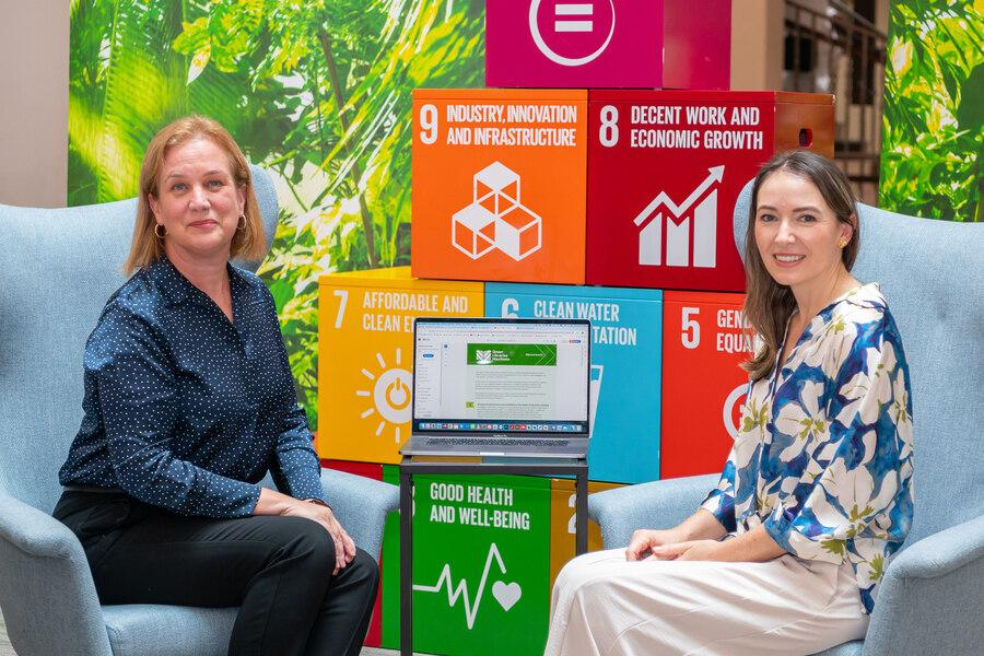 AUSharjah's tweet photo. The @AUS_Library is the first university library in the Middle East to join the Green Libraries initiative. 📚🌍🌱

🔗 Find out more here: https://t.co/fncyWoCiu8

#BecauseTomorrowMatters #EarthDay https://t.co/LsYFVulADk