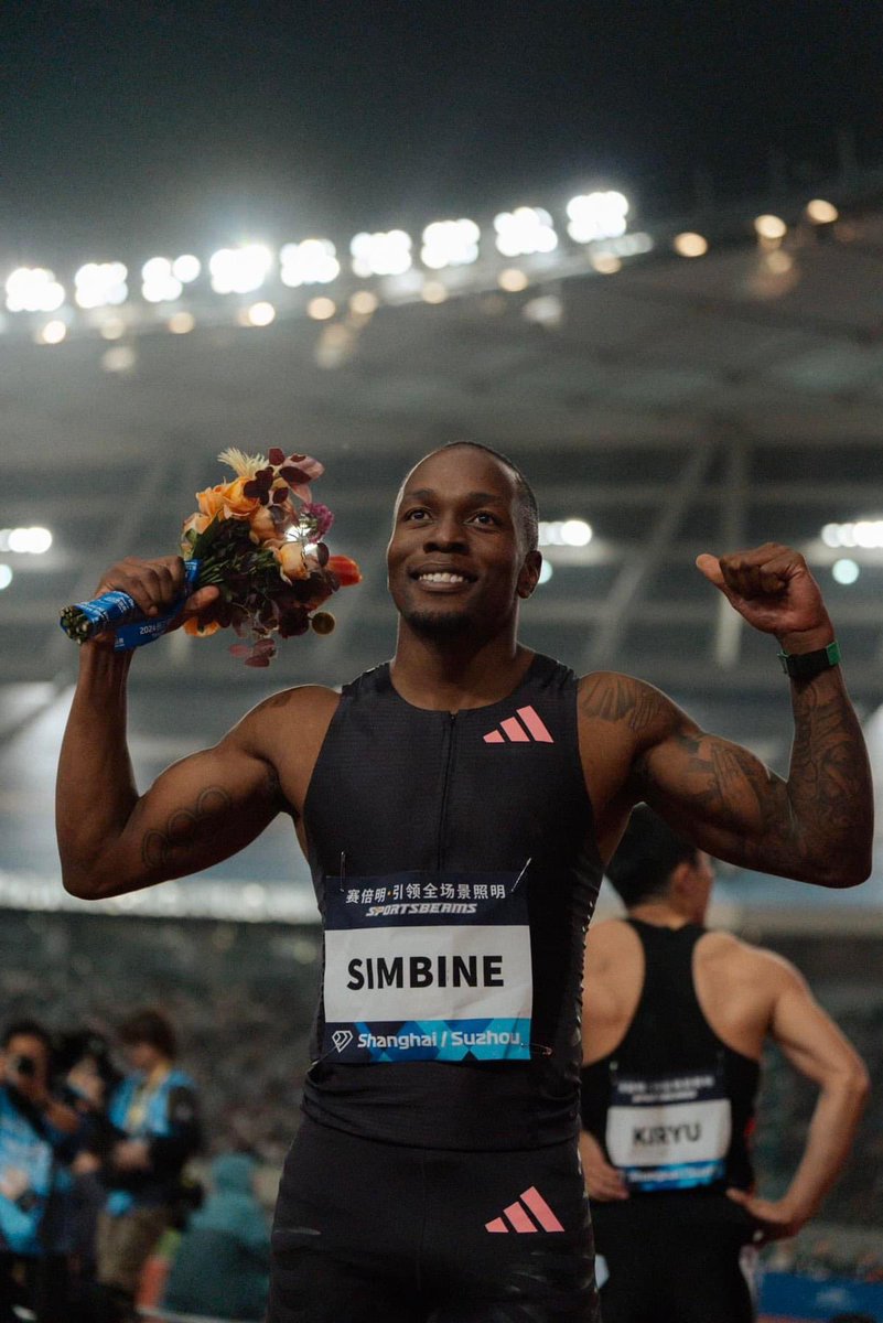 Congratulations @AkaniSimbine on your 100m Diamond League victory. You gave South Africa yet another triumph to celebrate on #FreedomDay. Keep flying the #SAFlag🇿🇦 high. 

#Freedom30🇿🇦 
#SportsDiplomacy 
#AkaniSimbine
#TeamSA

📷: Akani Simbine/Facebook