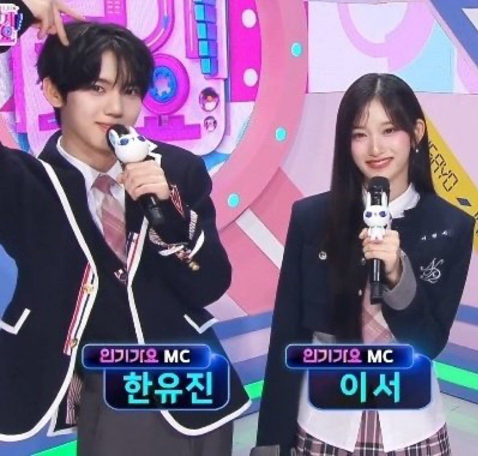 เอ็นดูยูจินอีซอสุดๆ แฝดมากกก เอ็มซีสาขาขยันไปโรงเรียนเจอได้ตามฮันลิม ลูกน้อยของพรี่ๆในวง ละคนไทยเรียก ยูจิ๋ว ซอเร้ก หนุกี่ขวบกันแล้วนะ หลานยาย😭🤍