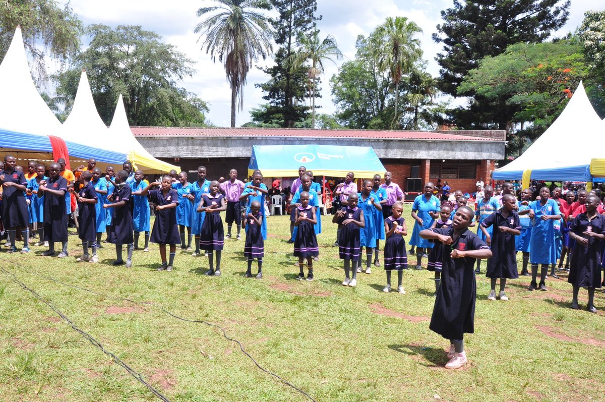 Had a good time with the young people from Mityana during the Kiyinda Mityana Parish Youth Day event. Our Bishop Rt Rev Joseph Anthony Zziwa guided on good morals and leading a life of service. I also challenged the young people to get involved in Govt programs such as Skilling,…