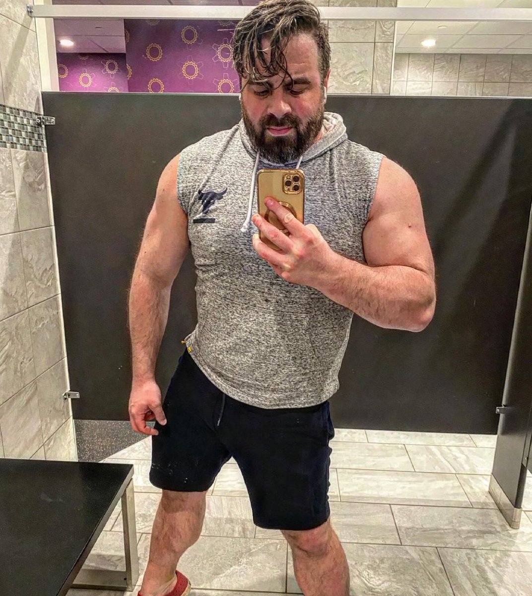 Triceps time

#gym #fitness #workout #running #motivation #bodybuilding #anime #fitnessmotivation #gymlife  #model #modeling #health #feet #intermittentfasting #findom #healthy #photography #crossfit #fitnessmodel #exercise #spinning #alpha #keto #weightlifting #weightloss