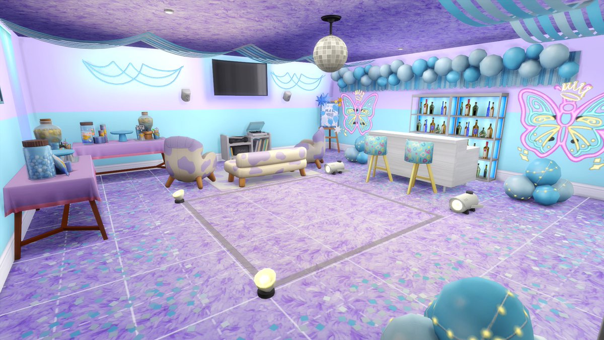 I created a purple and blue party room during my stream! I used items from the Party Essentials Kit, Pastel Pop Kit, High School Years and Base Game! Gallery ID: GenieSims 
#ShowUsYourBuilds #TheSims4 #SimsCreatorsCommunity #PartyEssentialsKit 
@SimsCreatorsCom @TheSims