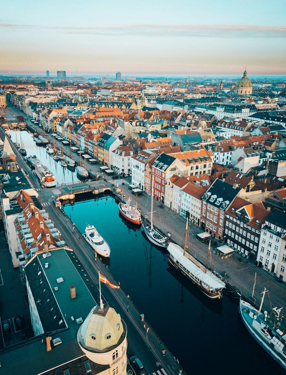 Explore the strong business ties between Spain and the Nordic countries! 🌍💼 Uncover trade opportunities and cultural exchanges on our blog: buff.ly/45f5EDC #SpainNordics #TradeRelations #CulturalExchange #COMUNICA 📈