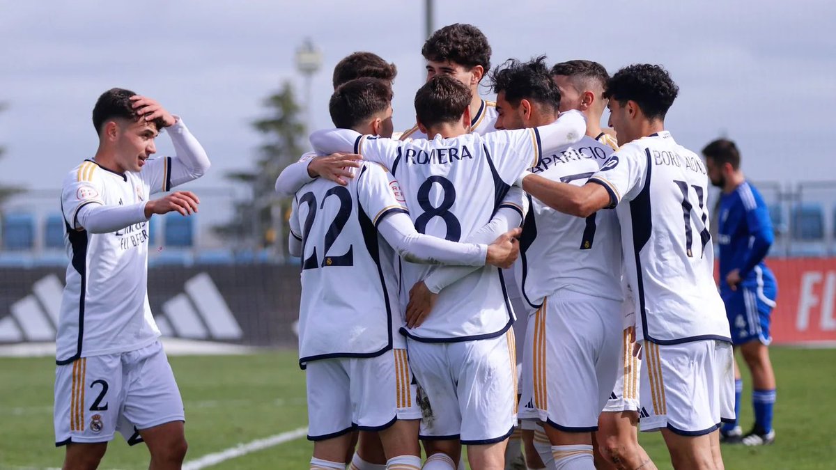 Following Móstoles' defeat by Leganés, Pau Quesada's Real Madrid C are champions of Group 7 of the Tercera Federación and have been promoted to the Segunda Federación. Congratulations to the whole team and the coaching staff on a great season! 👏🏆