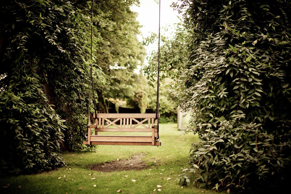 Do you like to relax on a swing and enjoy the beauty of your backyard? Check out all our great swings at sunlitbackyardoasis.com and swing into summer on your new outdoor swing!!
#backyardswing #cedarswing #outdoorlivingspace #porchswing #SummerVibes #OutdoorOasis #ShopNow #Patio