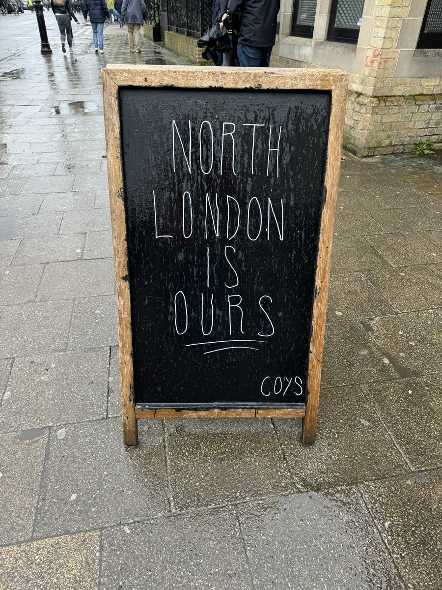 Confidence from the boozers on the Tottenham High Road… *not sure they’ve seen team line up tho