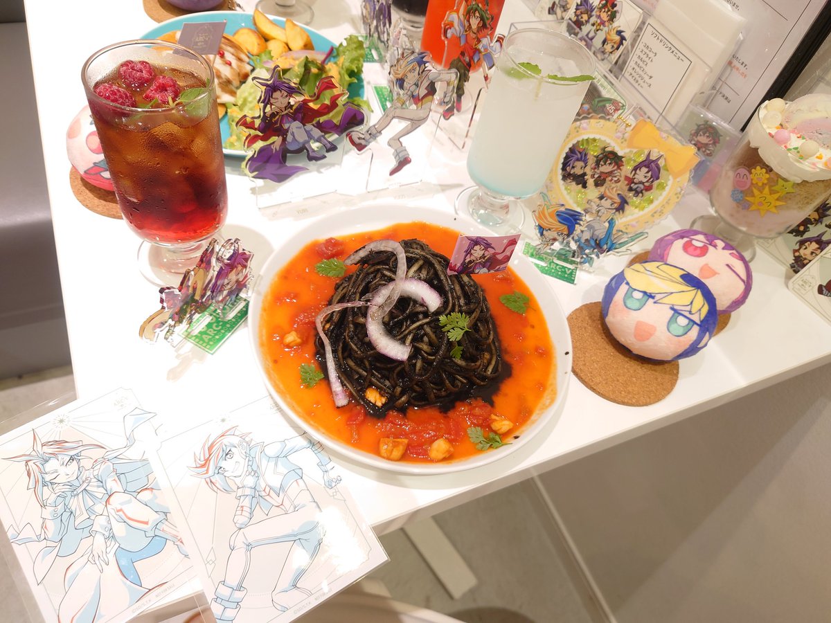 bk_charcoal's tweet photo. ユーリのフードも撮らせていただきました💜(🍌を添えて) https://t.co/DjDIAlLOiV