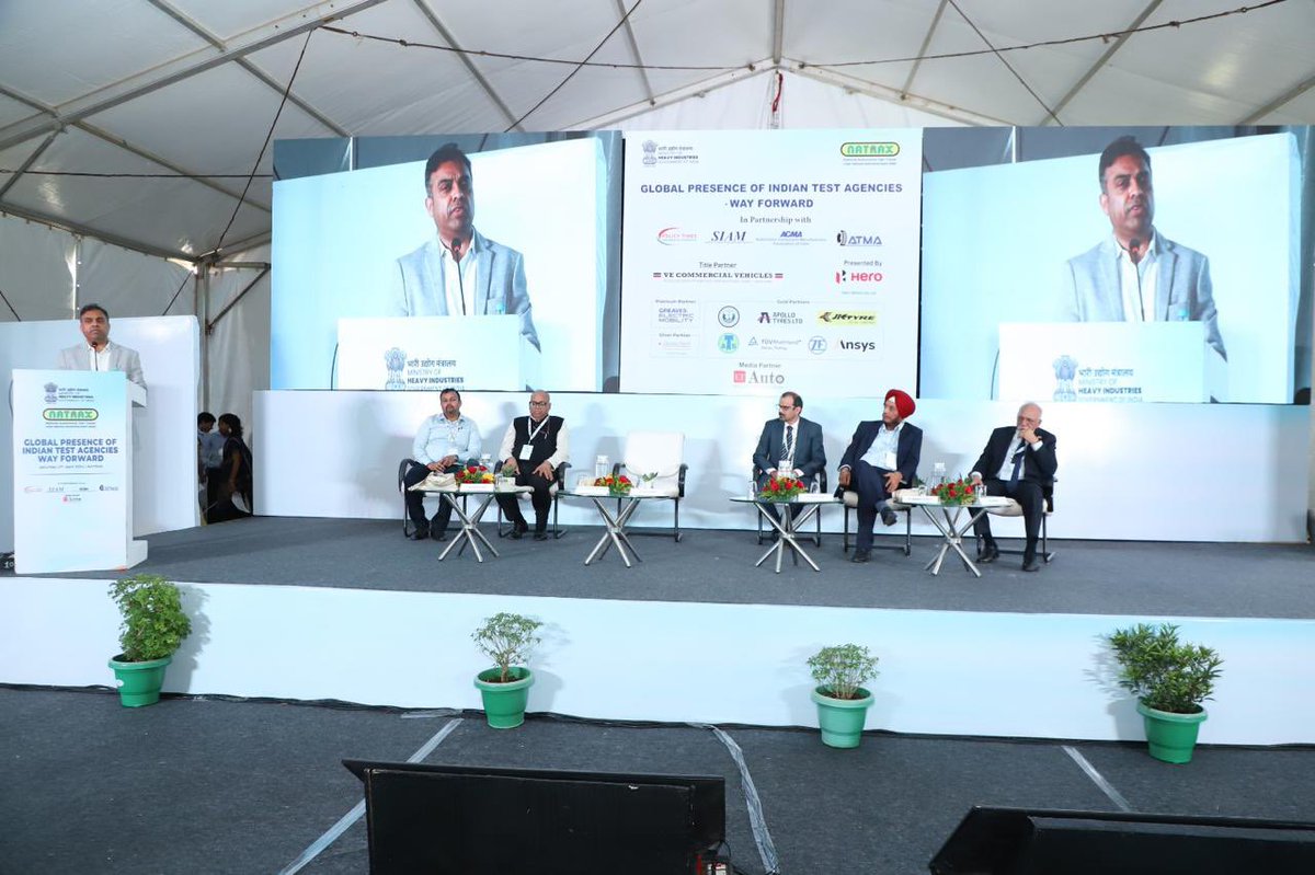 During the Global Conference at NATRAX, @DrHanifQ, Additional Secretary MHI, along with Shri Sudhendu Jyoti Sinha from Niti Aayog & Dr. Manish Jaiswal, Director NATRAX, emphasized the pivotal role of MHI's Major #EV policy in shaping India's automotive electrification ecosystem.