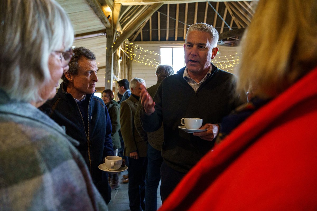 ConRuralForum's tweet photo. Earlier this week Secretary of State @SteveBarclay joined @SallyAnn1066 @HuwMerriman and Hugh Broom in Sussex to hold a Q&amp;A for farmers and local businesses as part of our ‘Defra Minister on Tour’ series 🚜 

Thank you to @BatchellerMonk for sponsoring the event 🌳 https://t.co/MaN57mbRgK