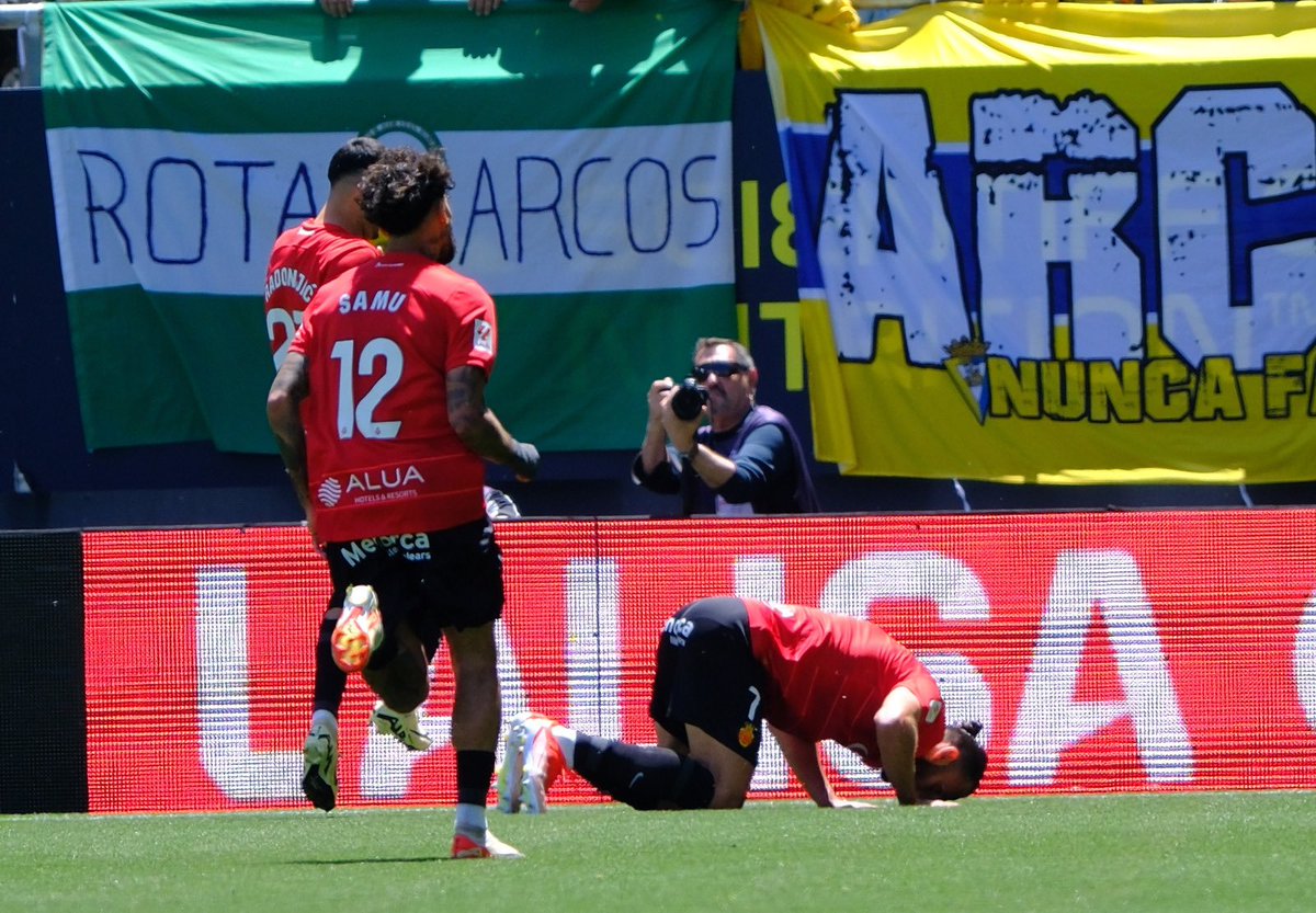 Vedat’s celebration! 👹 #CadizRCDMallorca