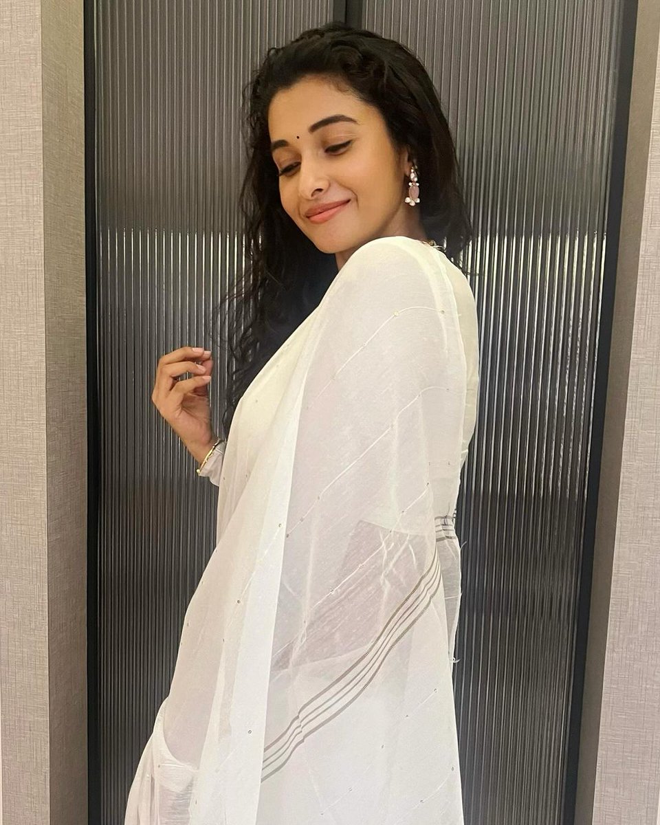 #PriyaBhavaniShankar