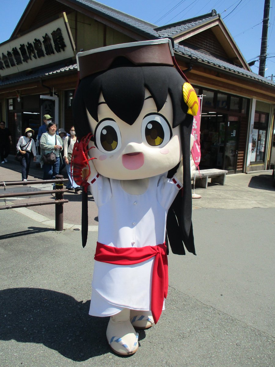 debutan0222's tweet photo. ＃碧志摩メグ
今日初めてゆるキャラメグちゃんに会いました。 https://t.co/H16ZYDRHT0