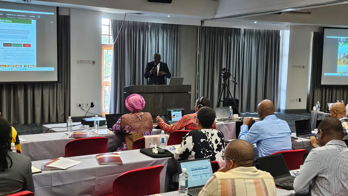 Workshop on Regional Integration in #SADC, 28-30 April 24, Kasane, ongoing. It is meant to foster deeper understanding of the regional integration agenda and facilitate the exchange of knowledge, experiences, and best practices, #AfricanUnion , #UNECA, #ECOWAS, #WorldBank, #SAIIA