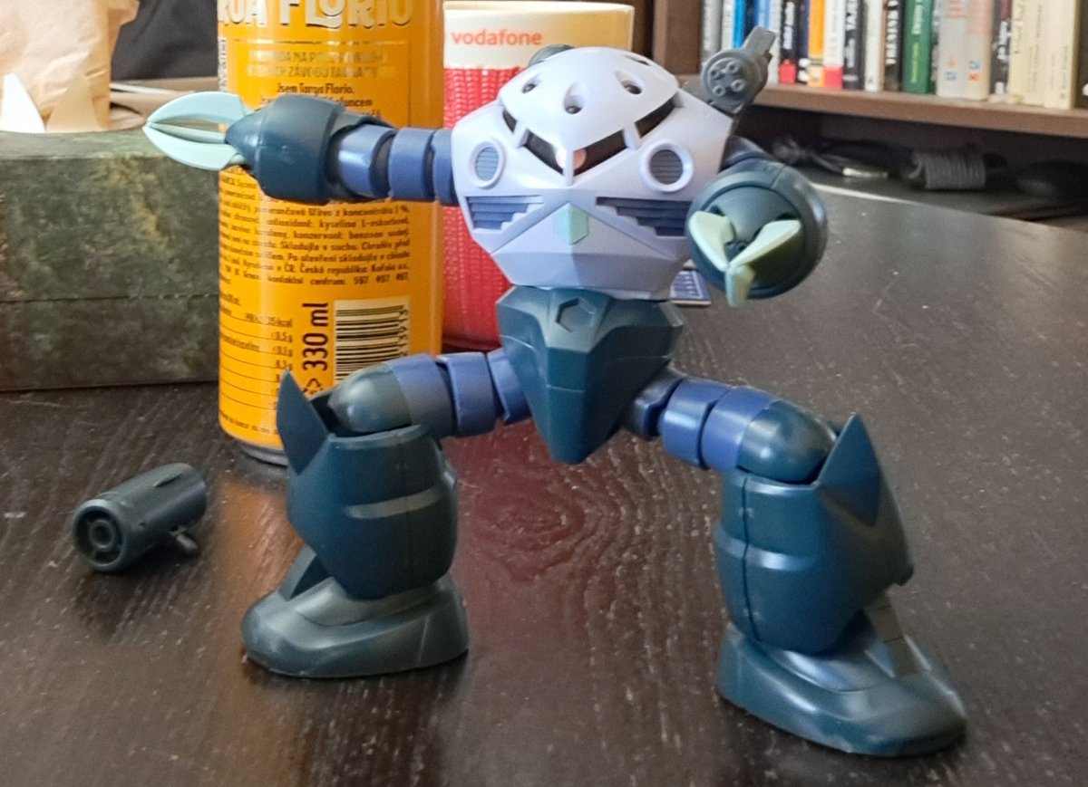 tfshitter going to hell rn so have a pic oc a Z'Gok nae-naeing