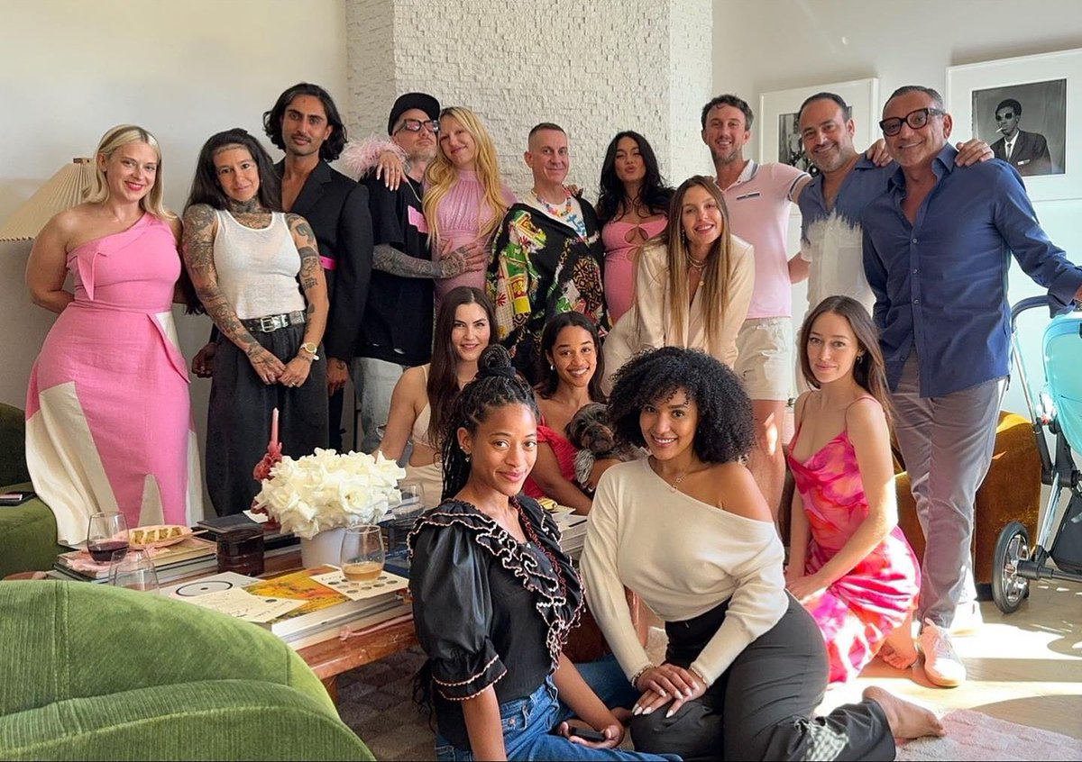 Vanessa Hudgens at Bria’s baby shower 💗