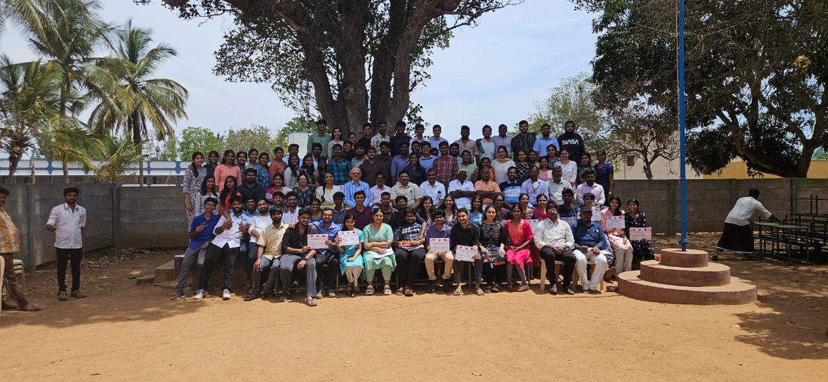 83 students from 14 medical colleges and 15 doctors participated in the Rishi Agasthyar Arogya Seva Yatra conducted at Karumandurai near Salem, Tamilnadu on 27th -28th April 2024. 
#medicalcamps